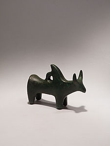 Luristan pendant in the form of a zebu - Bronze