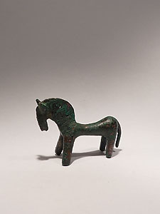 Luristan pendant in the form of a horse - Bronze