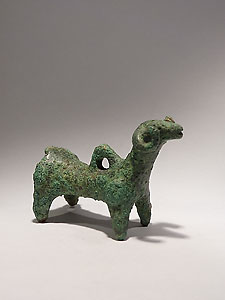 Luristan pendant in the form of a ram - Bronze