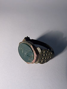 Finger ring - Bronze and green jasper - Athena