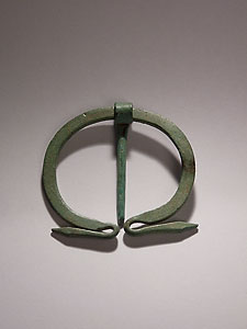 Omega fibula - Bronze