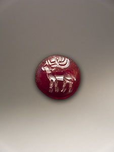 Sassanian ring stone - Garnet - Stag
