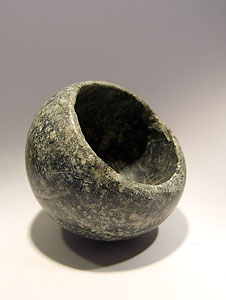 Bactrian ovoid vase - Serpentine
