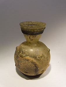 Flacon - Slightly green glass