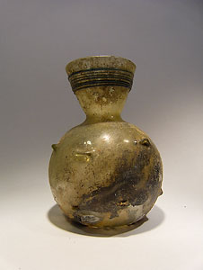 Flacon - Slightly green glass