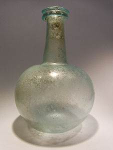 Bottle with globular body - Green glass