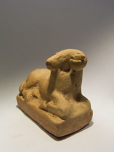 Boeotian lying ram - Terracotta