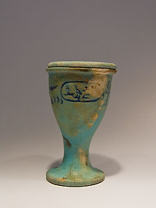 Fondation chalice-shaped cosmetic cup for oil of cedar of Ptolemy I - Faience
