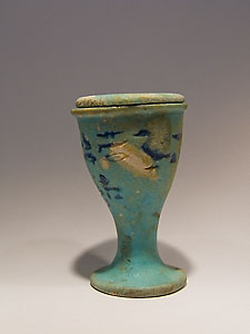 Fondation chalice-shaped cosmetic cup for oil of cedar of Ptolemy I - Faience