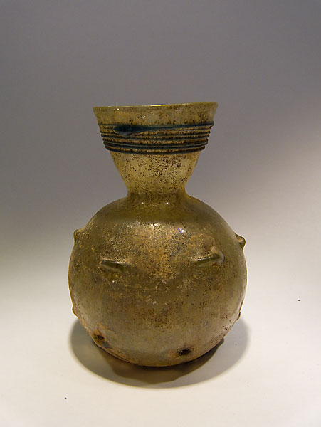 Flacon - Slightly green glass